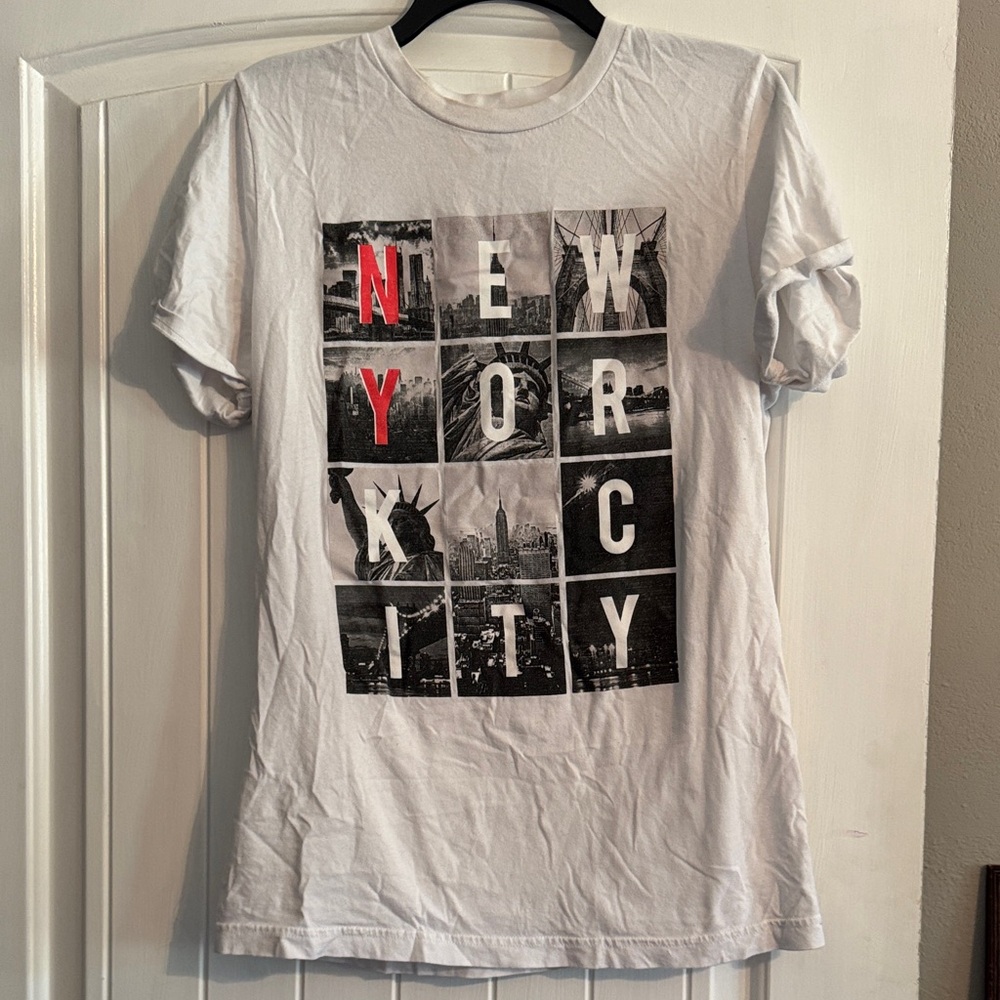 White New‎ York City Graphic T-Shirt
